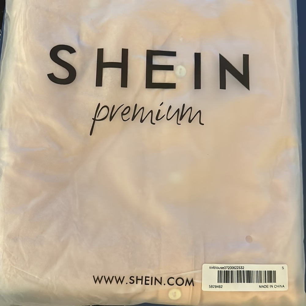 NWT SHEIN Long sleeve button down top- blush pink - Picture 2 of 3